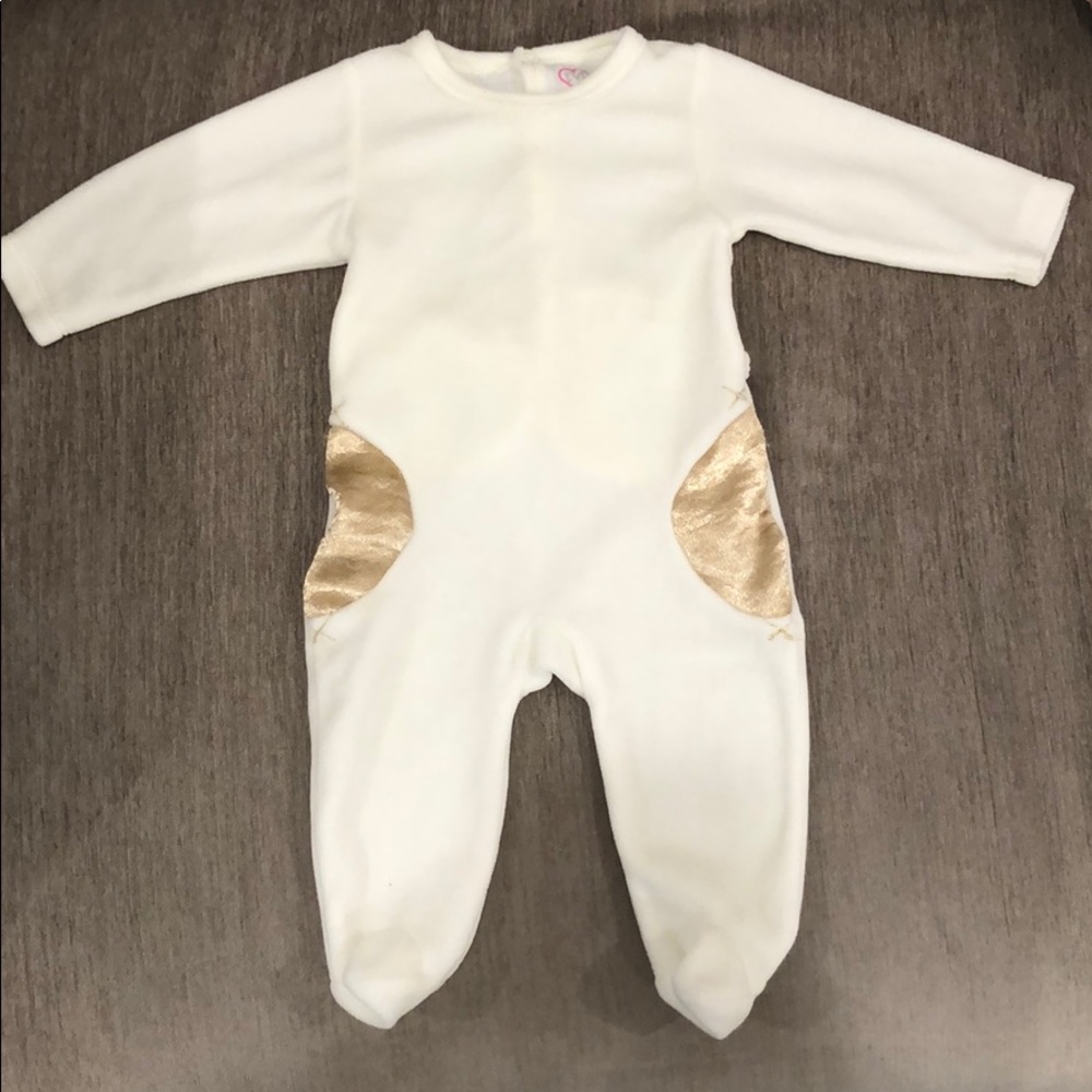 Evolution Soft white and gold Footie